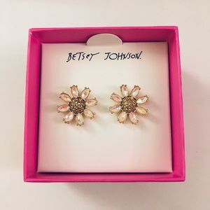 BETSEY JOHNSON Crystal Daisy Stud Earrings